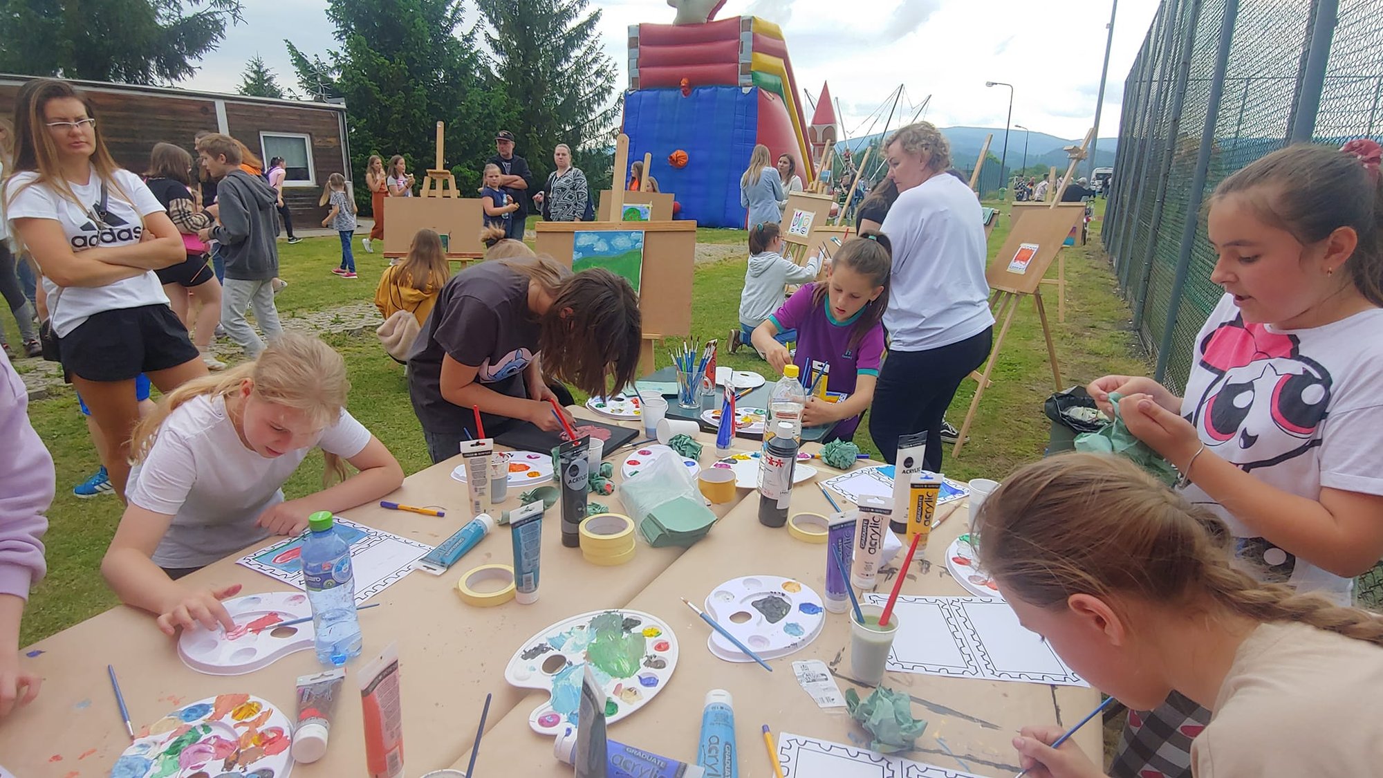festyn-szkolny-na-orliku-106167