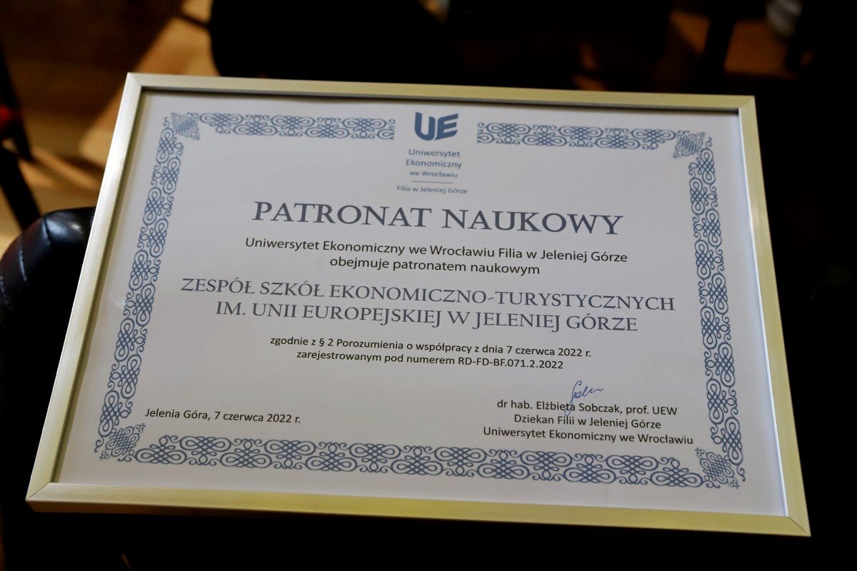 sformalizowali-partnerstwo-106208