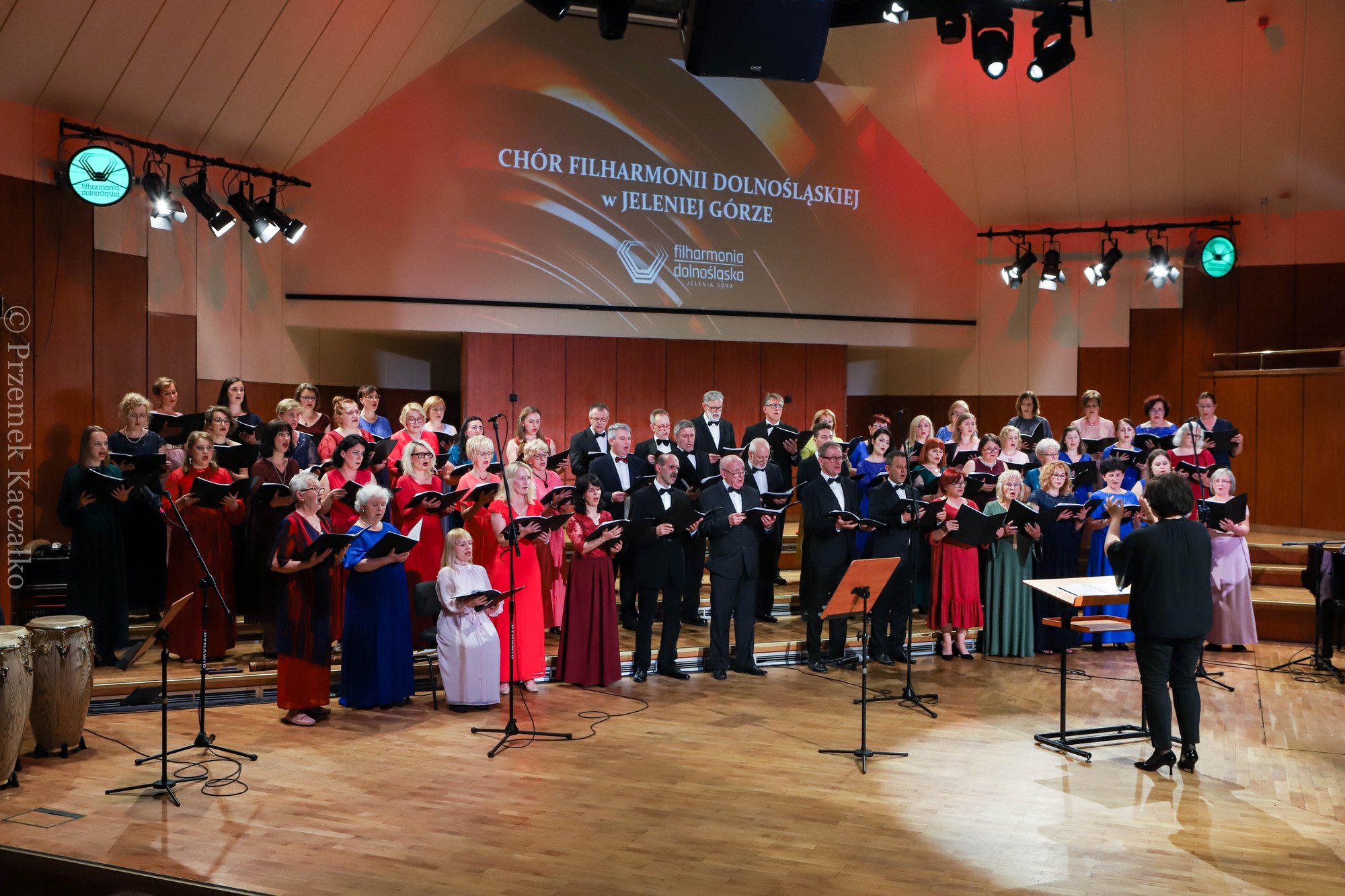 chor-filharmonii-po-debiucie-106209