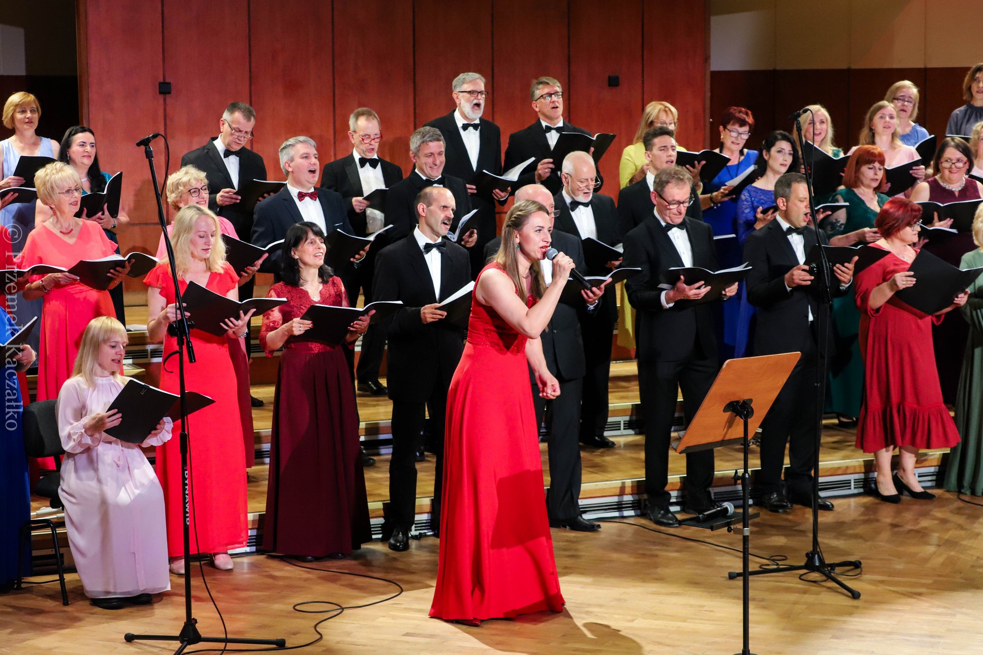 chor-filharmonii-po-debiucie-106209