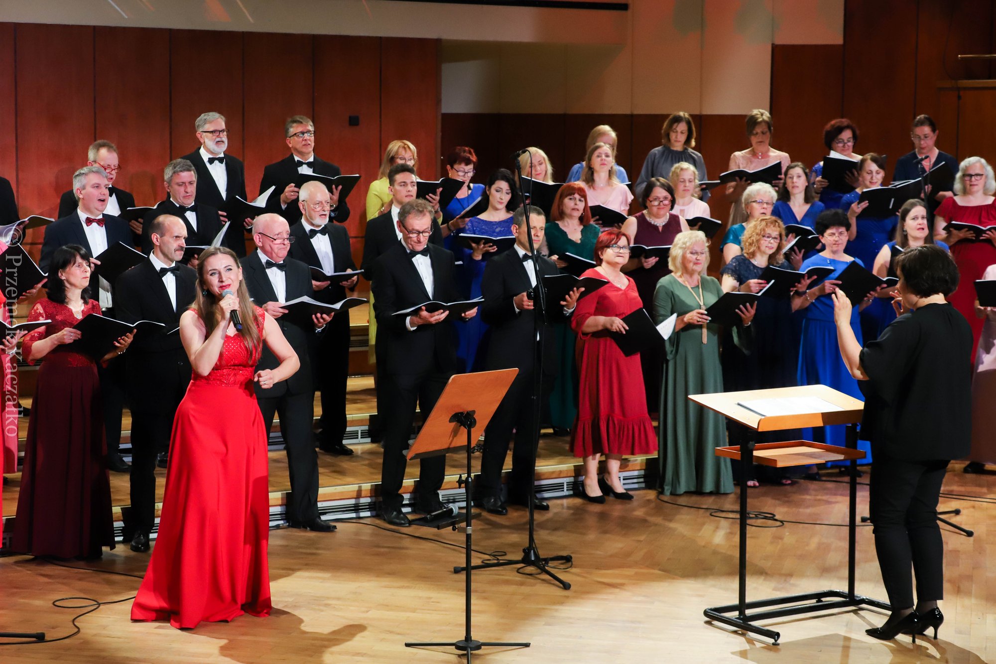 chor-filharmonii-po-debiucie-106209