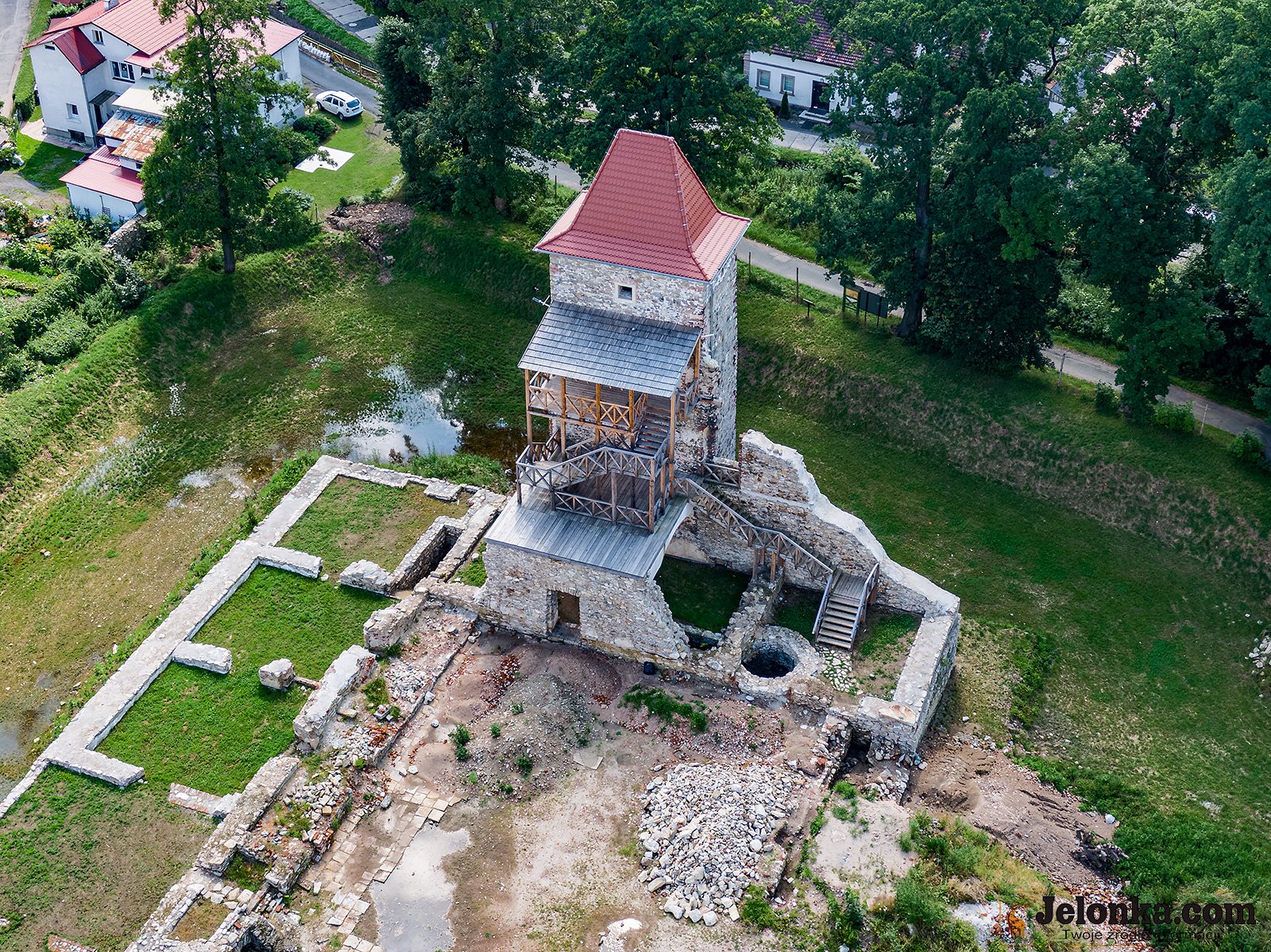 otwarcie-ofert-na-odbudowe-zamku-106324