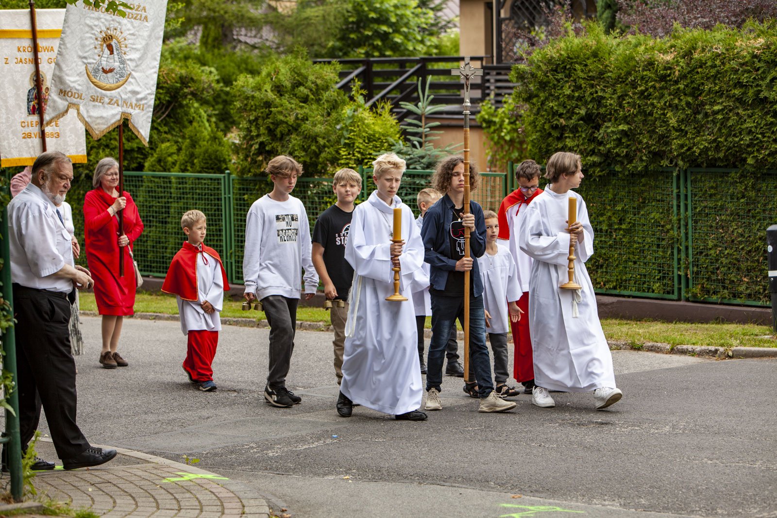 procesja-w-cieplicach-106397