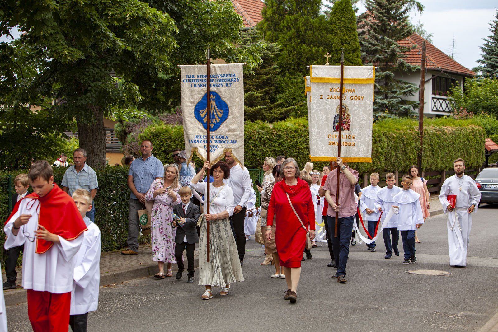 procesja-w-cieplicach-106397