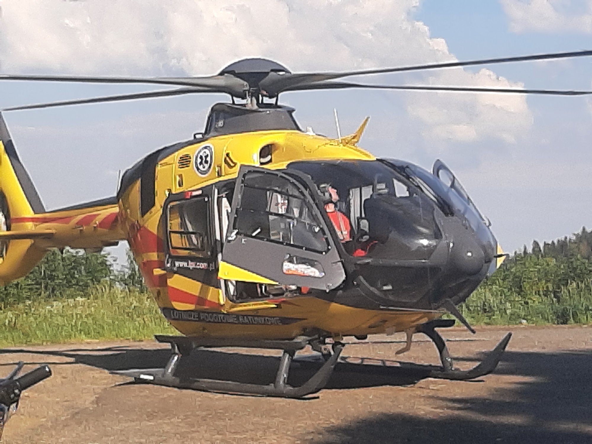wypadek-autokaru-z-pasazerami-na-przeeczy-kowarskiej-106666