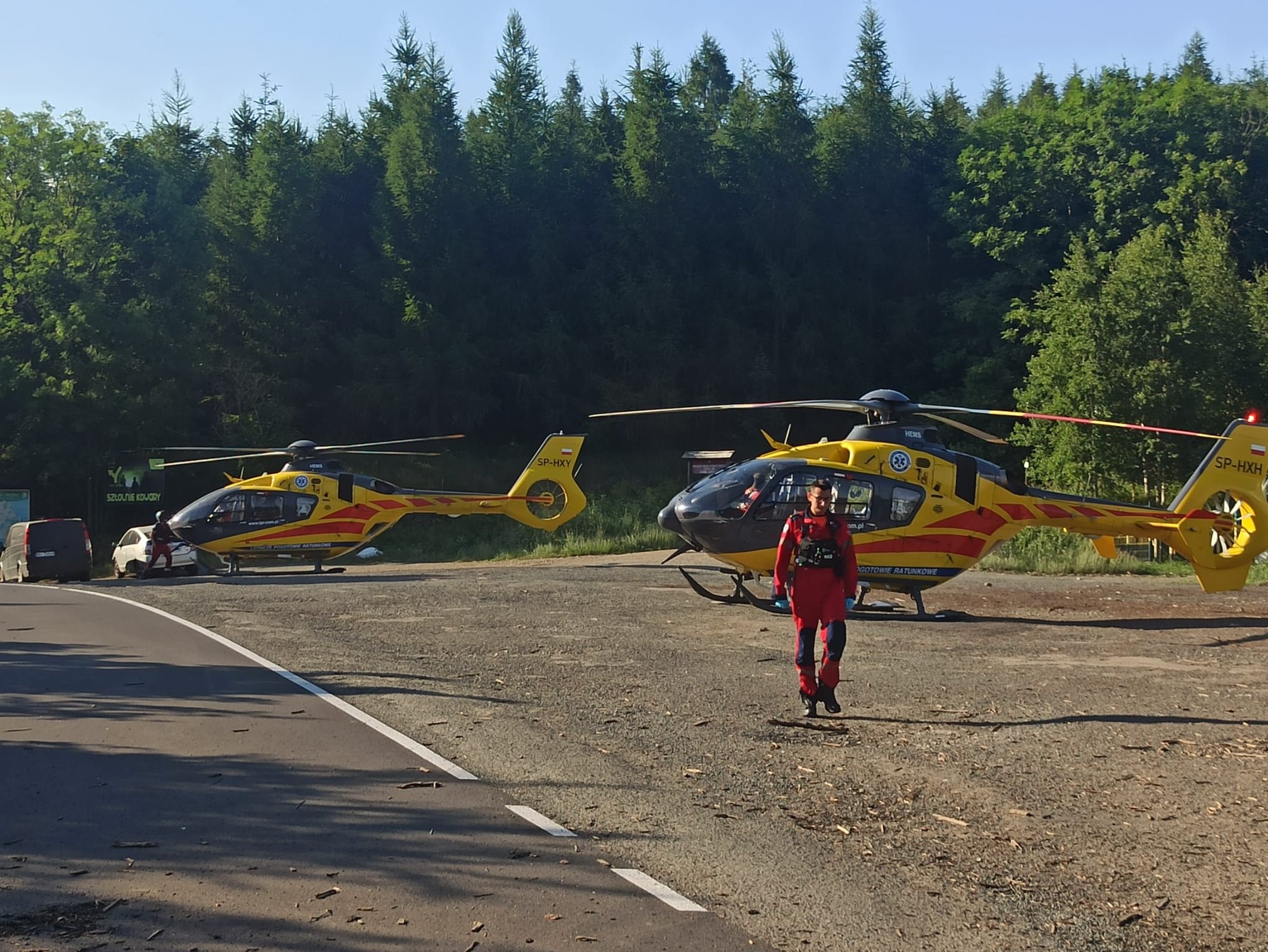 wypadek-autokaru-z-pasazerami-na-przeeczy-kowarskiej-106666