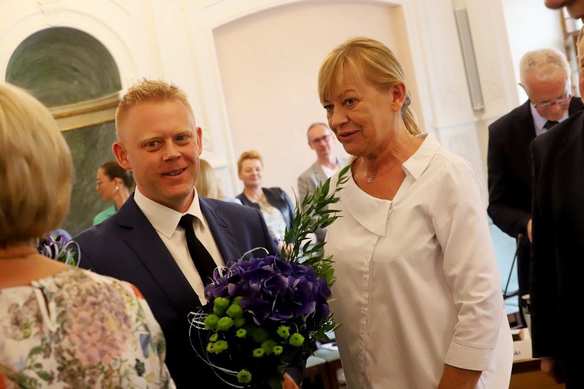 sesja-rady-miejskiej-z-imieninami-106764