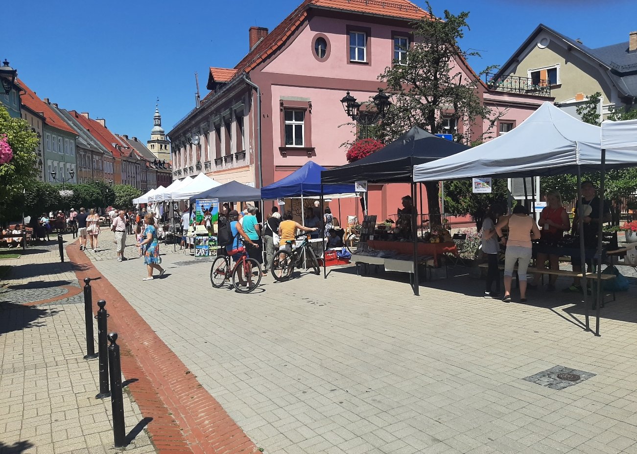 kowarskie-stragany-z-muzyka-i-zabawa-106846