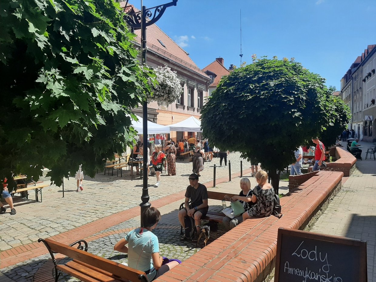 kowarskie-stragany-z-muzyka-i-zabawa-106846