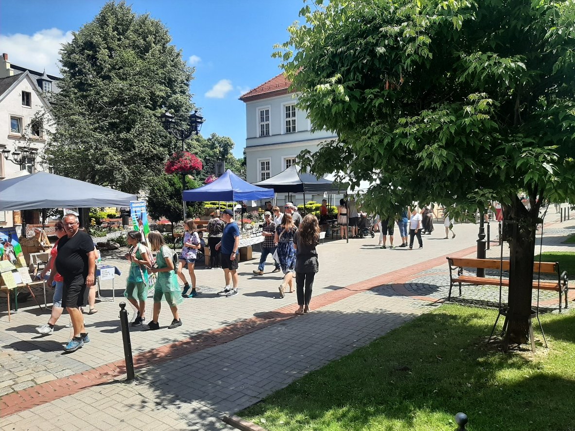 kowarskie-stragany-z-muzyka-i-zabawa-106846