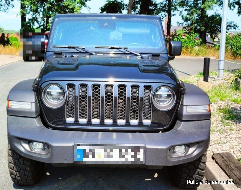 odzyskali-skradzione-auto-106908