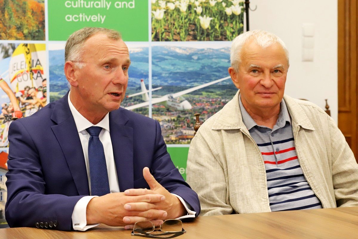 rosjanie-zniszczyli-siewerodonieck-nasze-miasto-partnerskie-106997