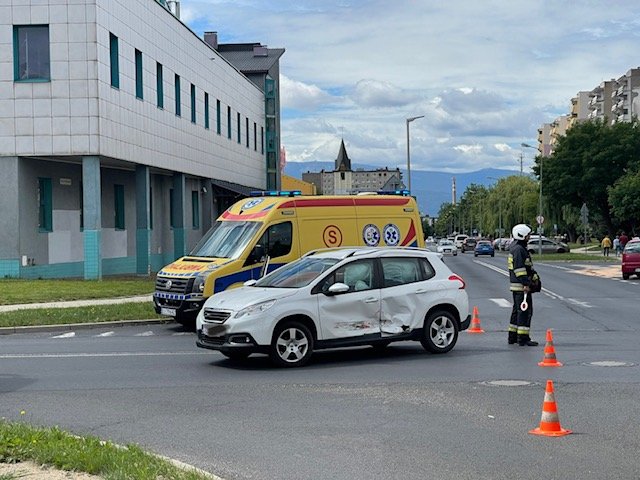 zderzenie-dwoch-aut-107008