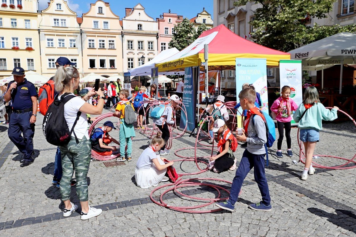 bezpieczne-wakacje-festyn-w-centrum-107089
