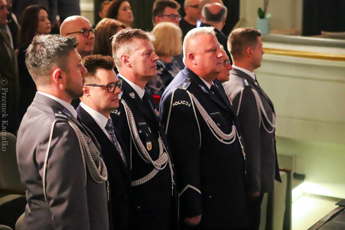 swieto-policji-z-awansami-i-nagrodami-107152