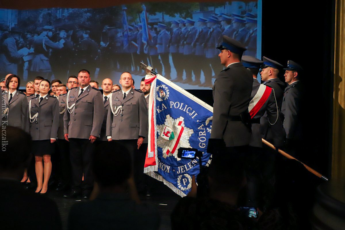 swieto-policji-z-awansami-i-nagrodami-107152