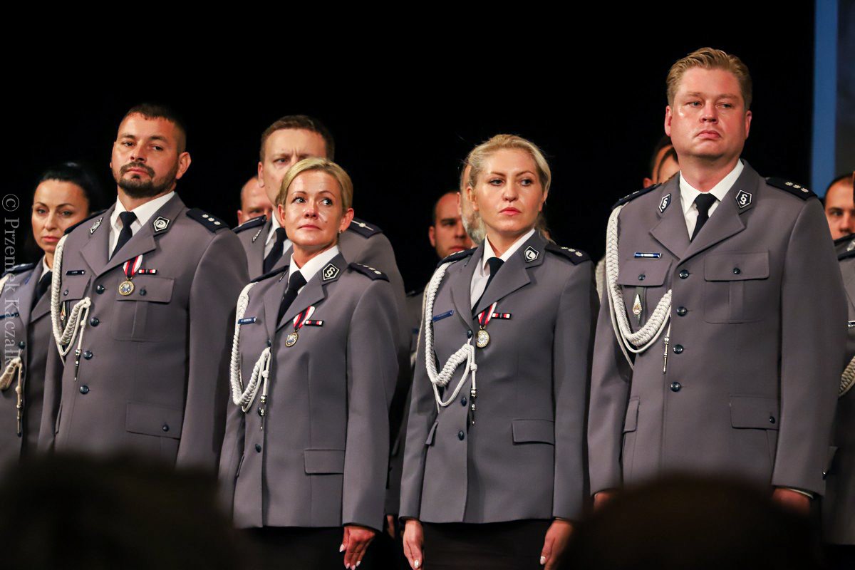 swieto-policji-z-awansami-i-nagrodami-107152
