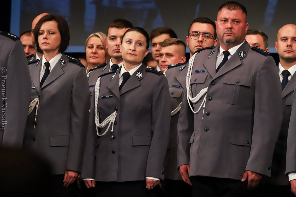 swieto-policji-z-awansami-i-nagrodami-107152