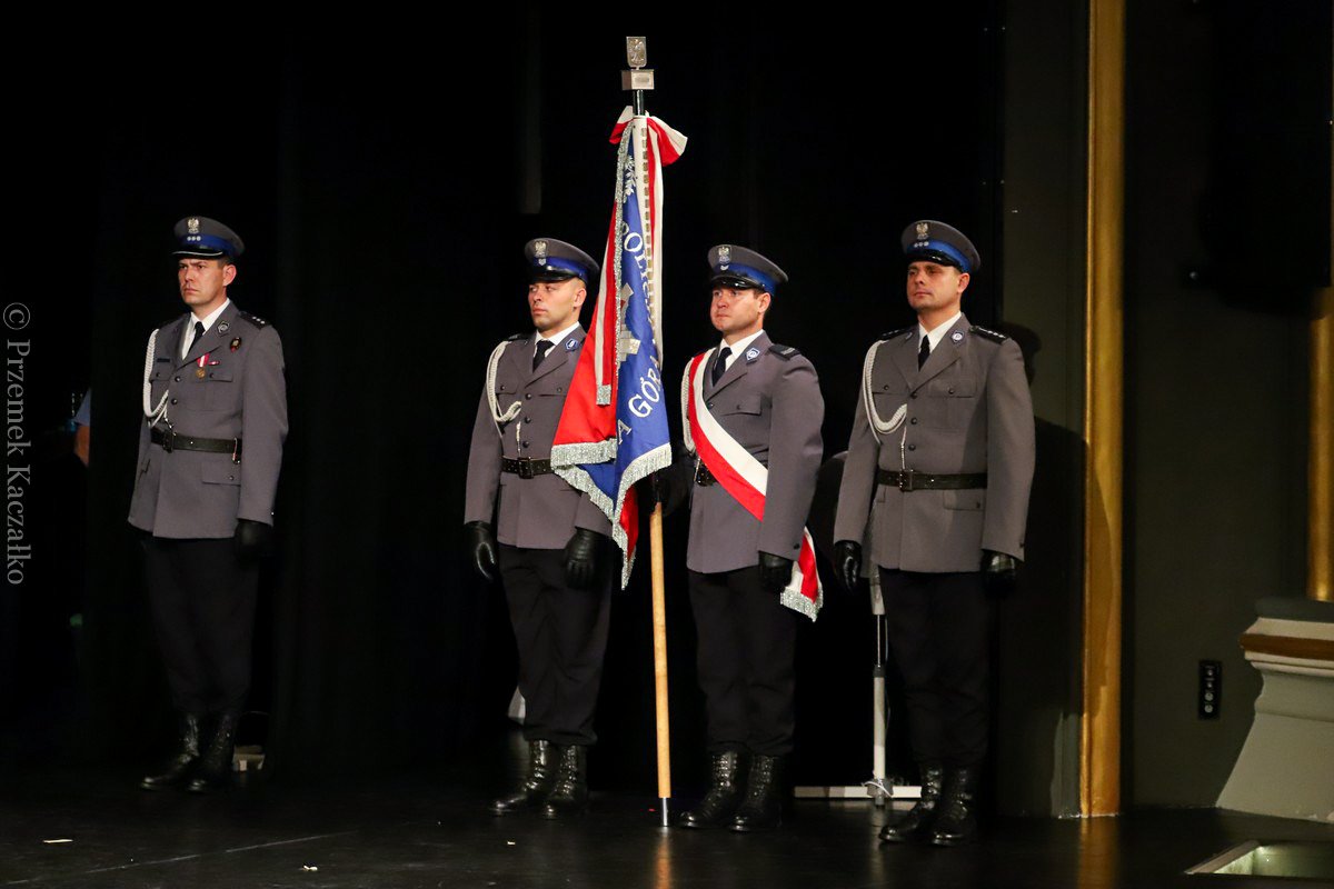 swieto-policji-z-awansami-i-nagrodami-107152