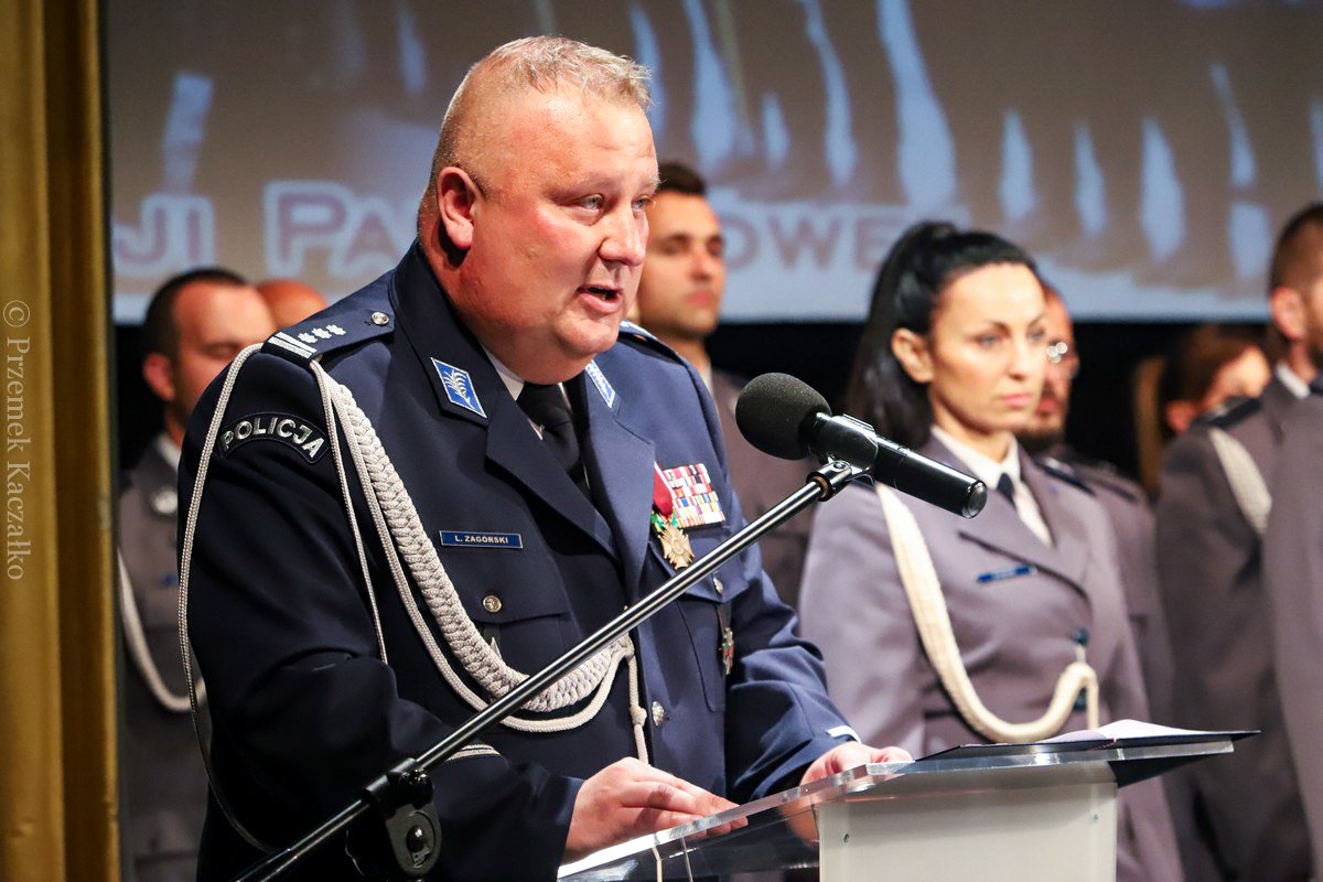 swieto-policji-z-awansami-i-nagrodami-107152