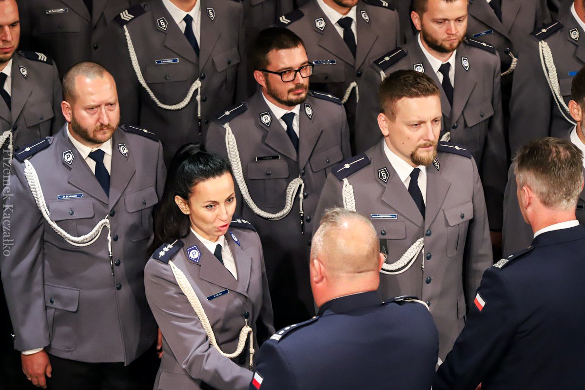 swieto-policji-z-awansami-i-nagrodami-107152