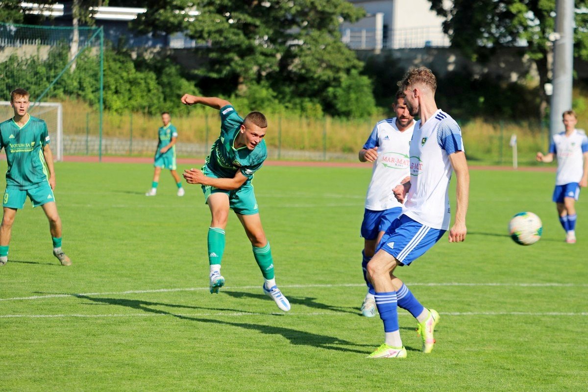 zwyciestwo-z-trzecioligowcem-107297