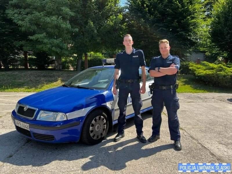 policjanci-pilotowali-rodzaca-do-szpitla-107299