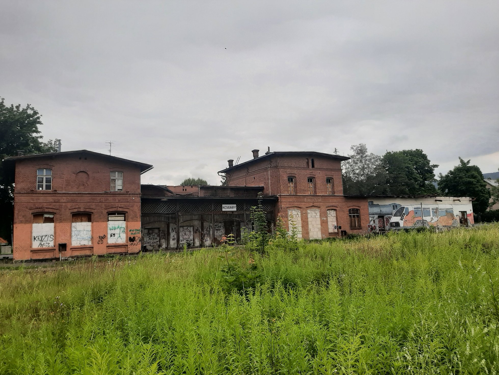 dworzec-w-kowarach-wreszcie-do-remontu-107521
