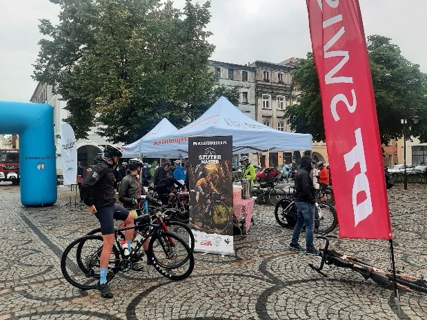 cyklofiesta-w-strugach-deszczu-107537