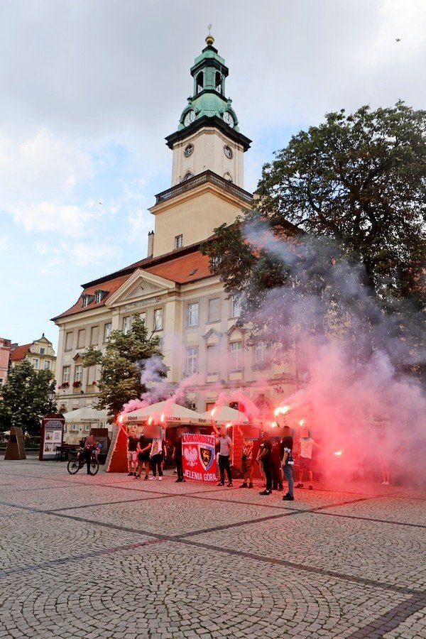 kibice-pamietali-o-powstancach-aktualizacja-video-107581