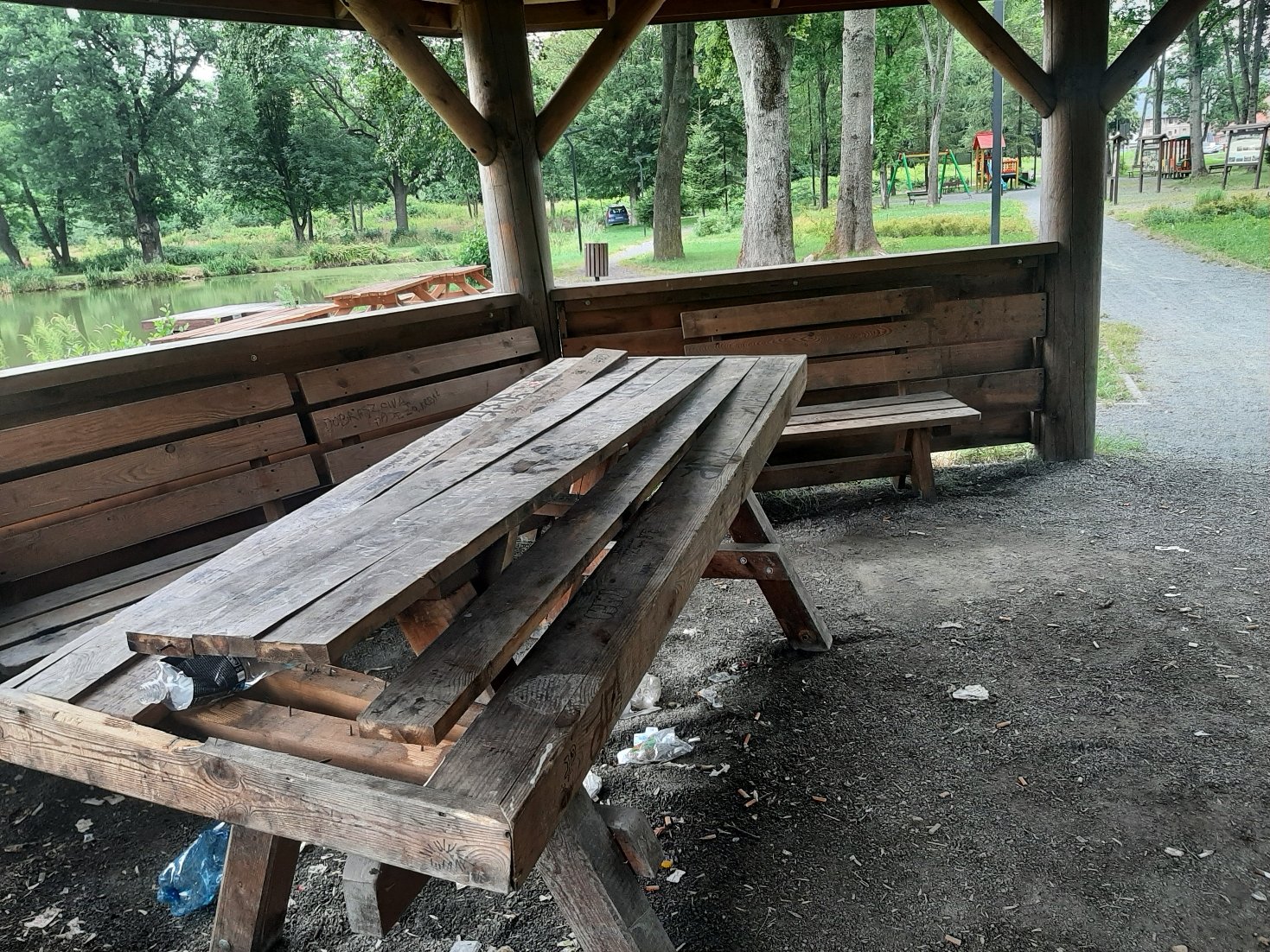 wandale-w-parku-107615