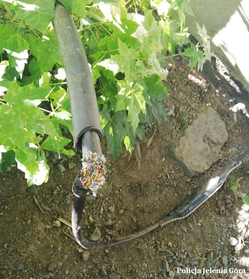 krad-kabel-i-wpad-107689