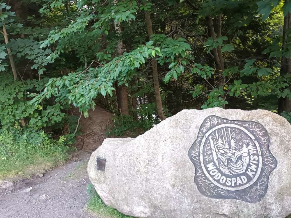 niebezpieczny-wodospad-107690