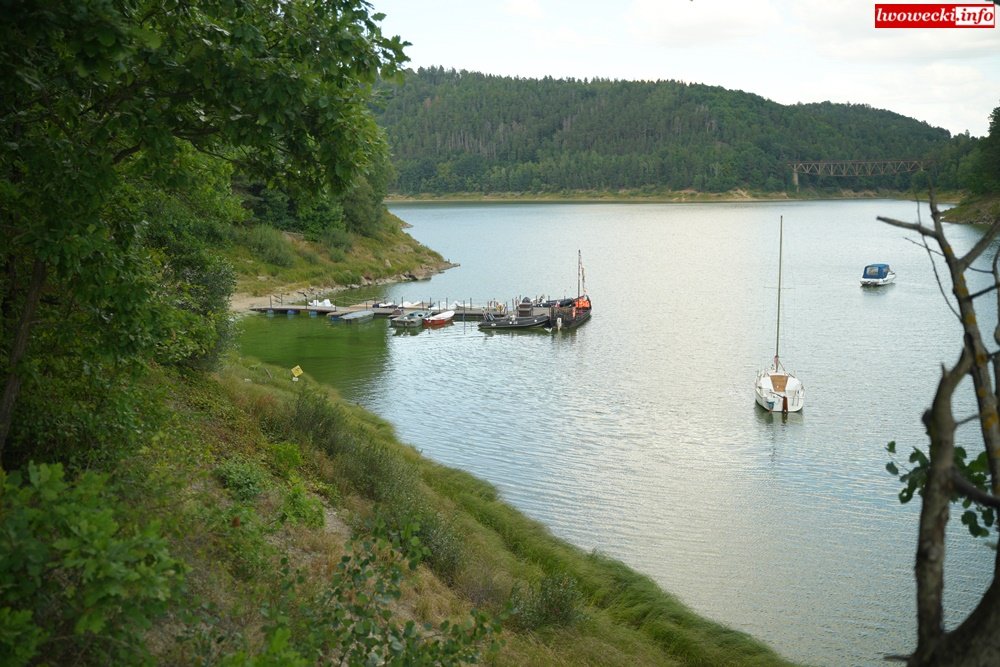 w-jeziorze-po-alkoholu-107867