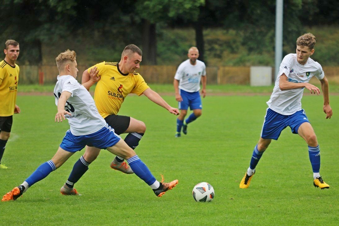 derby-jeleniej-gory-dla-rezerw-karkonoszy-107897