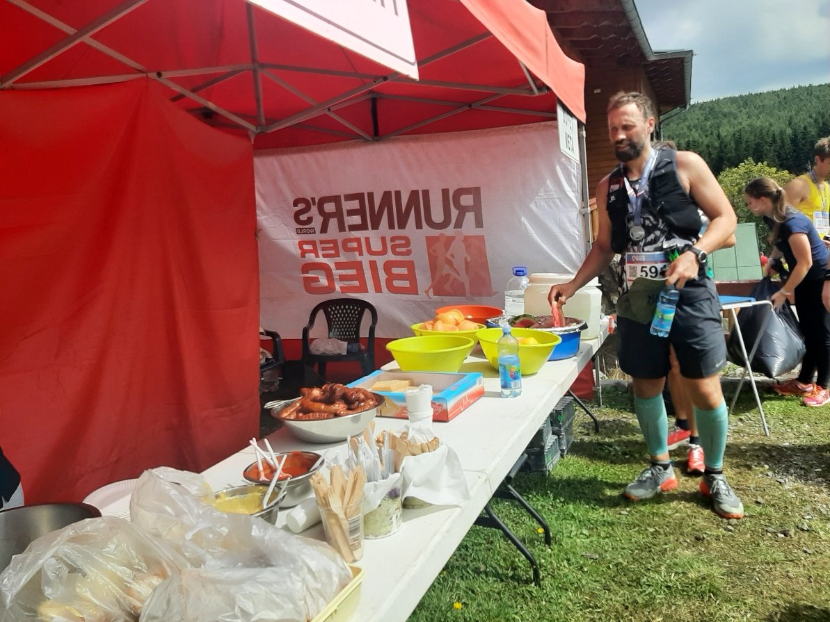 pobiegli-na-okraj-107916