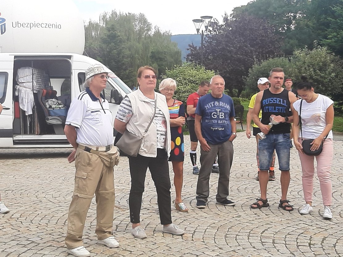 pobiegli-na-okraj-107916