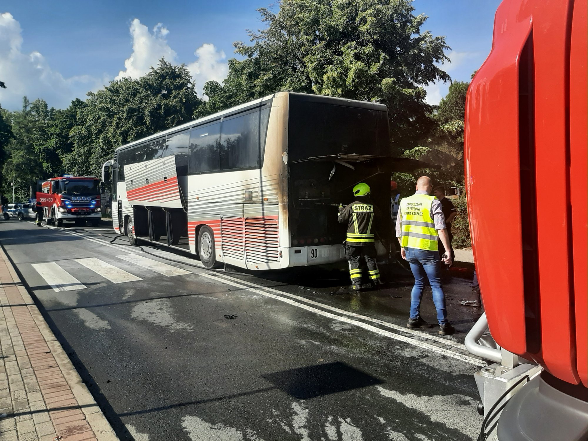 zapali-sie-autobus-107923