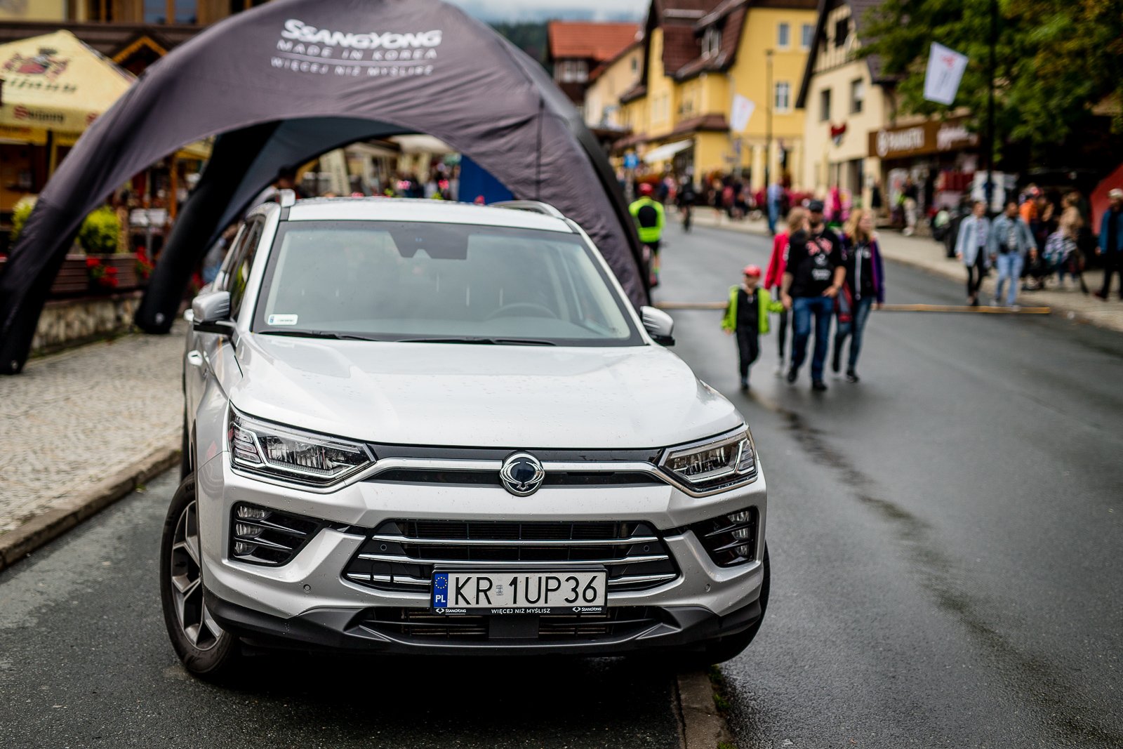 uphill-race-sniezka-w-strugach-deszczu-108093