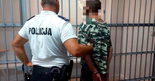 zneca-sie-nad-matka-108134