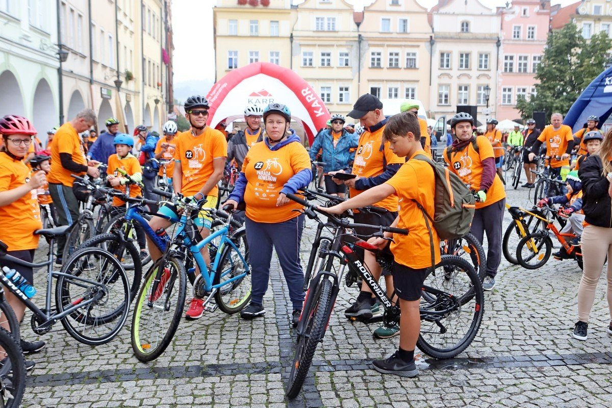 parada-rowerow-w-deszczowej-aurze-108295