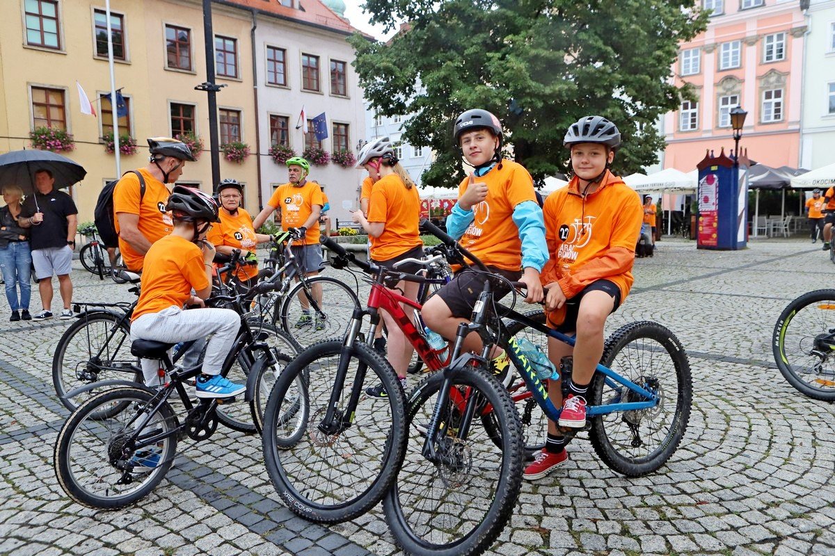 parada-rowerow-w-deszczowej-aurze-108295