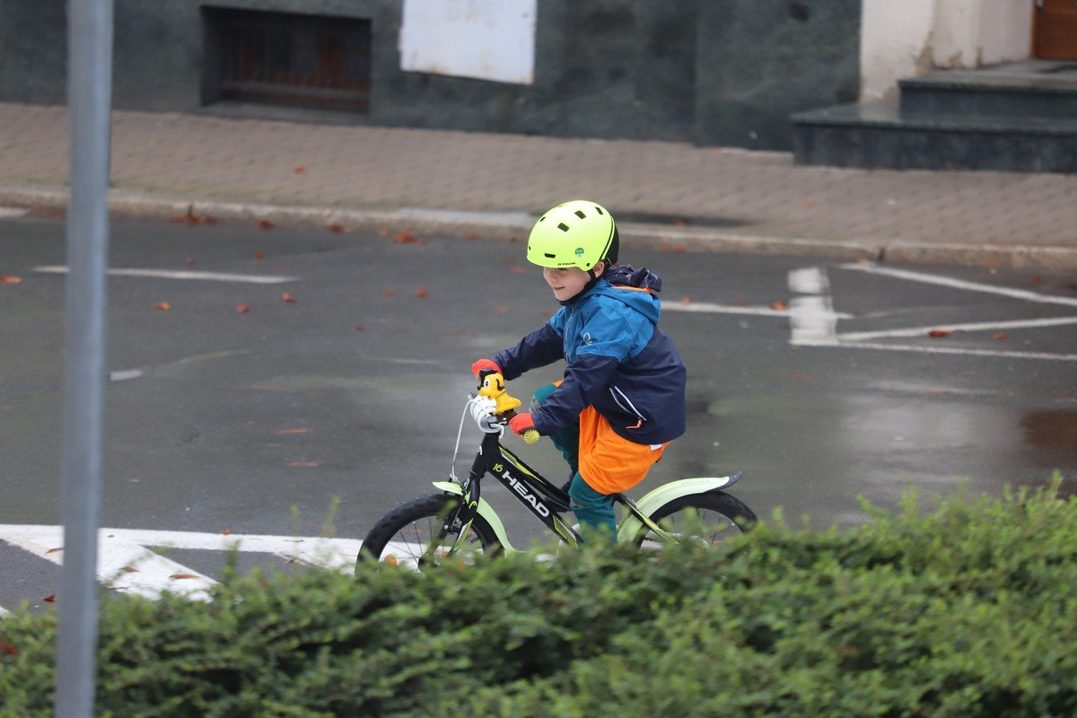 parada-rowerow-w-deszczowej-aurze-108295