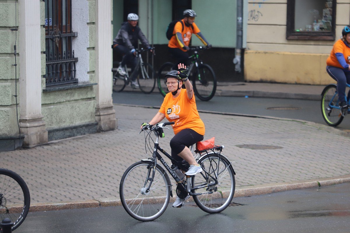 parada-rowerow-w-deszczowej-aurze-108295