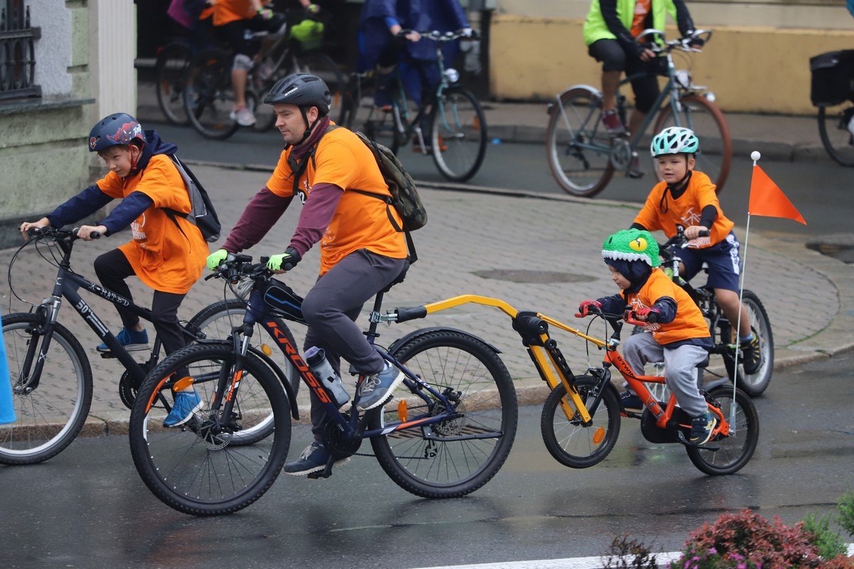 parada-rowerow-w-deszczowej-aurze-108295