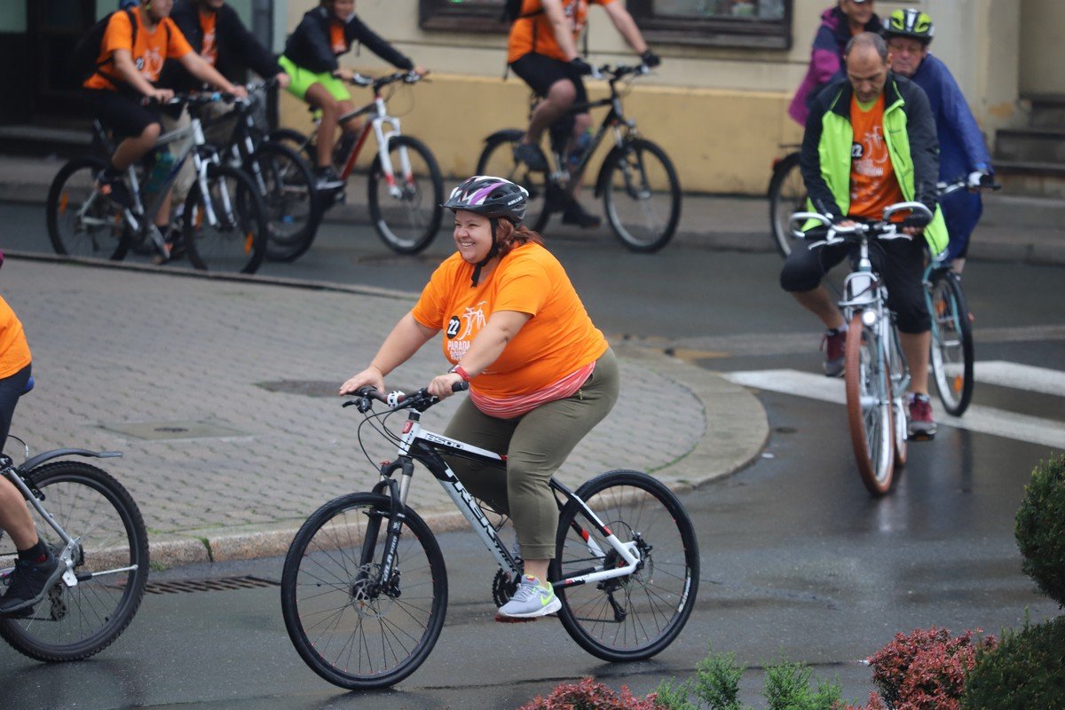 parada-rowerow-w-deszczowej-aurze-108295