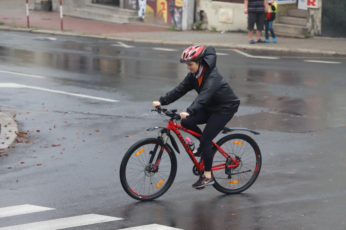 parada-rowerow-w-deszczowej-aurze-108295