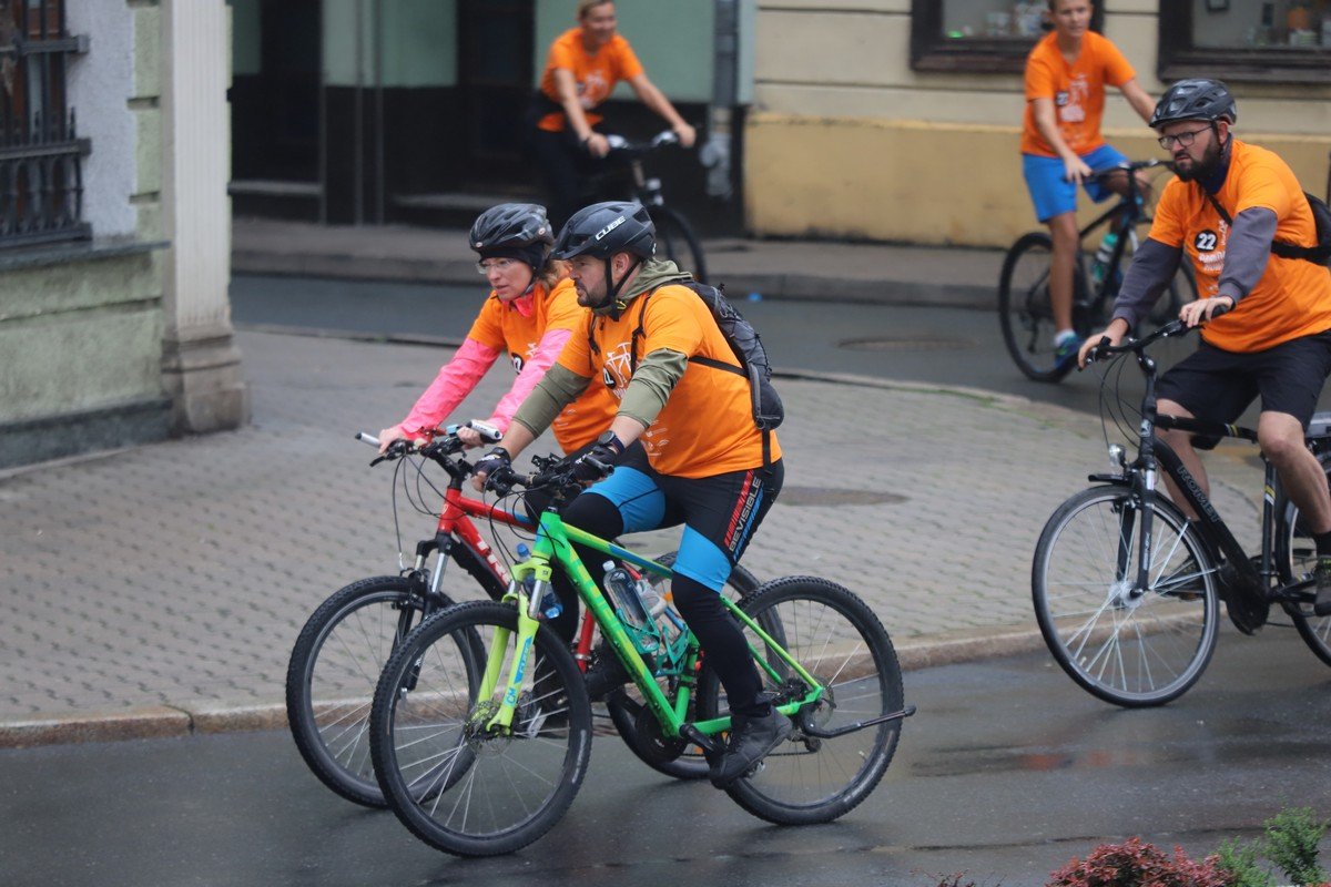 parada-rowerow-w-deszczowej-aurze-108295