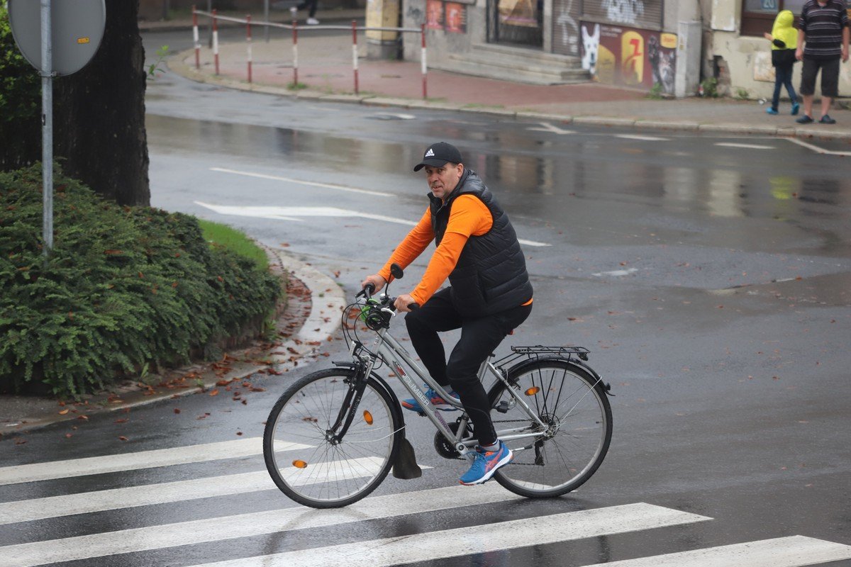 parada-rowerow-w-deszczowej-aurze-108295