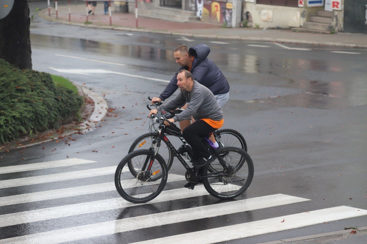 parada-rowerow-w-deszczowej-aurze-108295